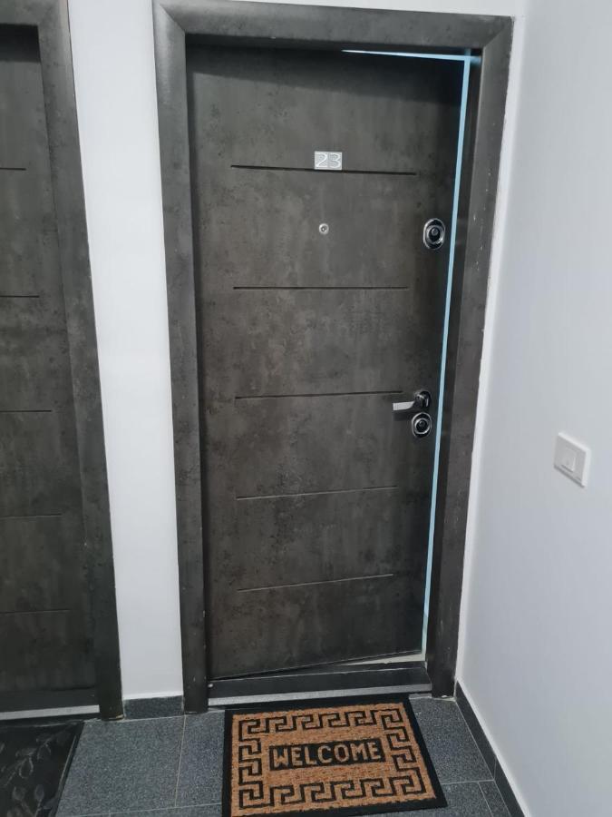 Deluxe 2 Bedroom Apartment With Balcony And Private Parking Bragadiru 外观 照片